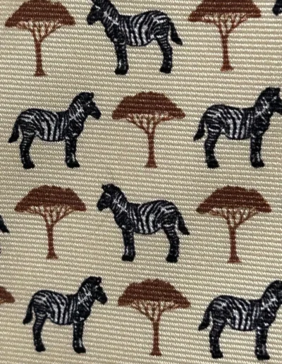 corbata-cebras-beige-claro-tejido-2