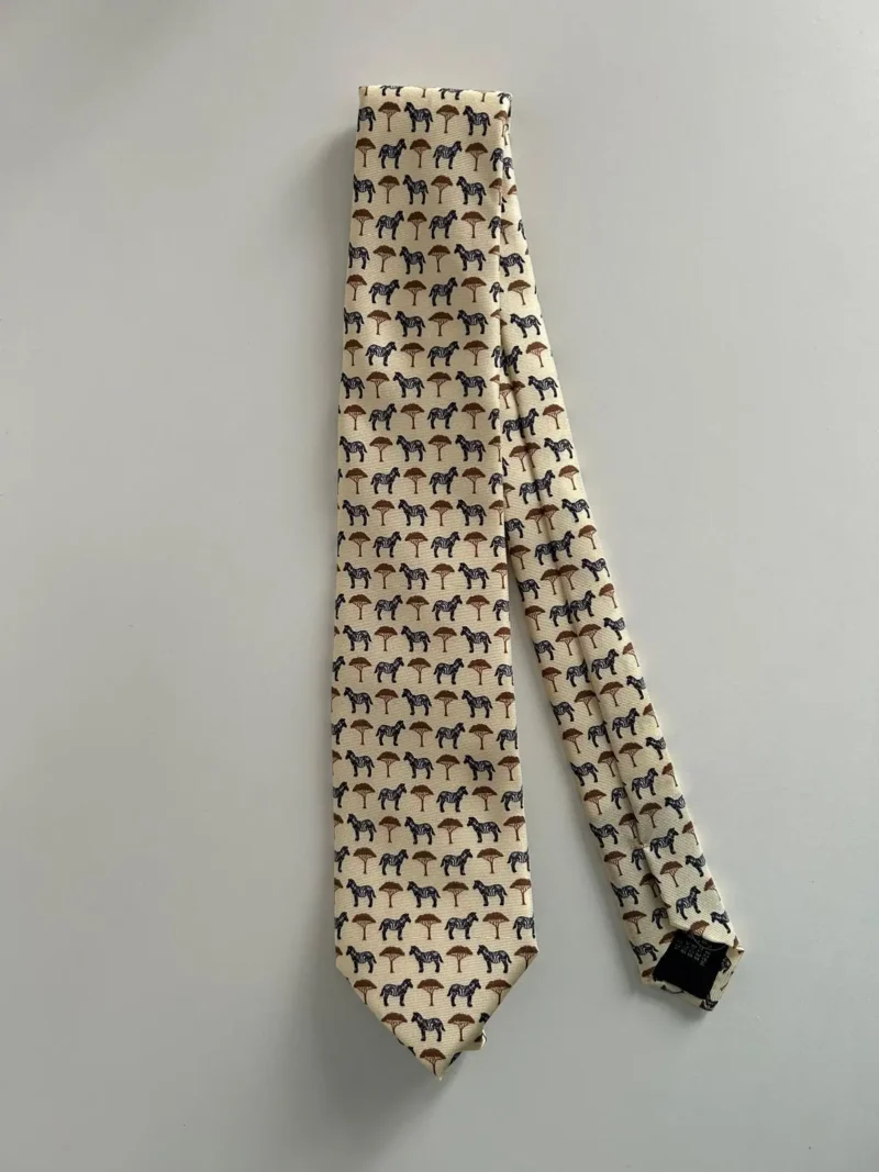 corbatas-cebras-beige-claro